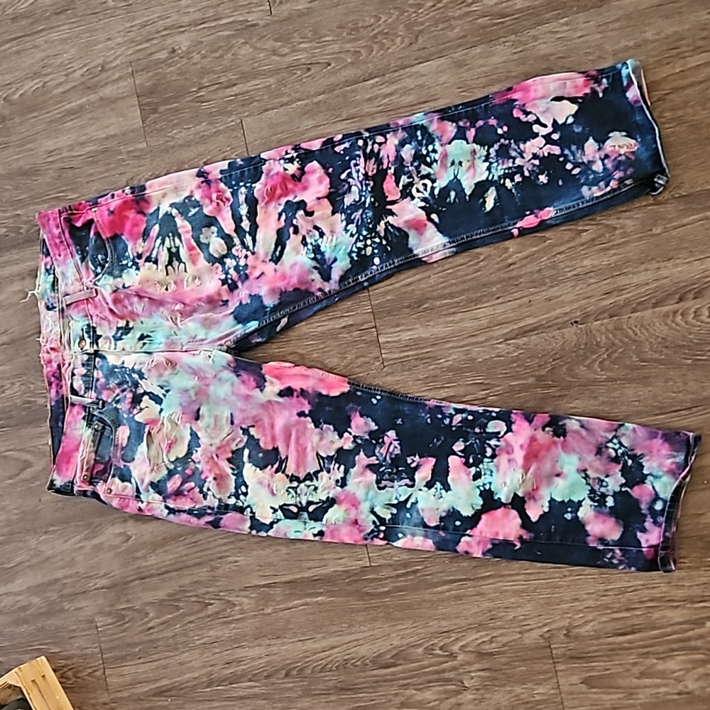 Levi's tye dye pants